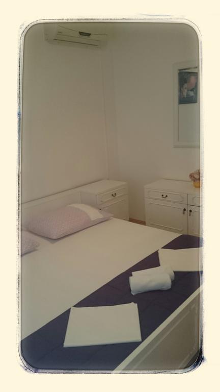 Apartments Culav Makarska Rum bild