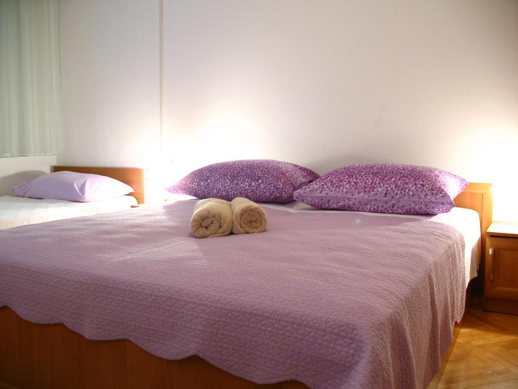 Apartments Culav Makarska Rum bild