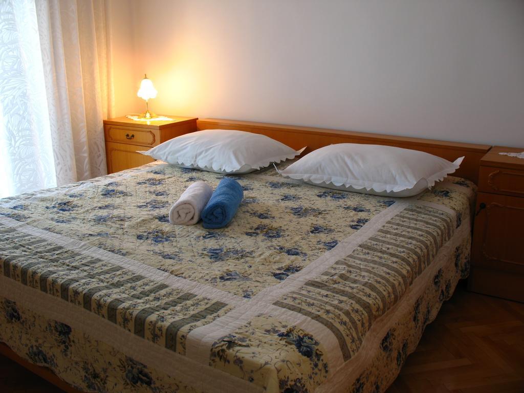 Apartments Culav Makarska Rum bild