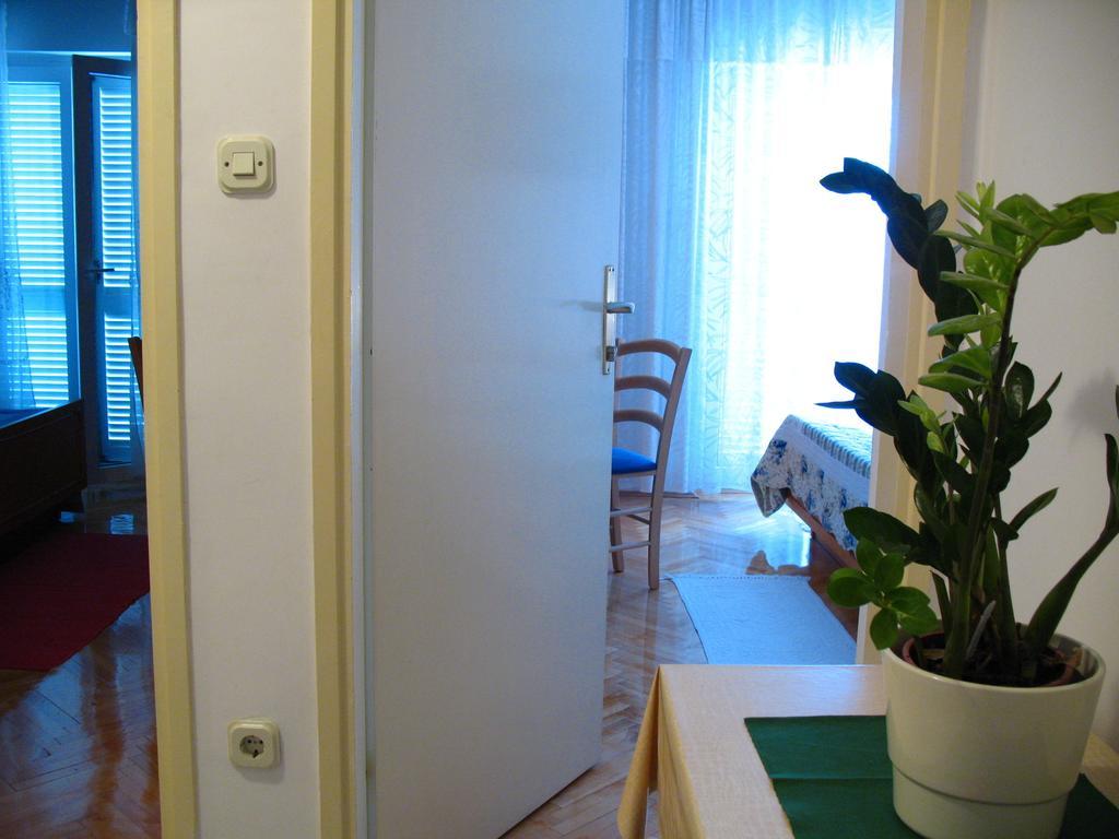Apartments Culav Makarska Rum bild